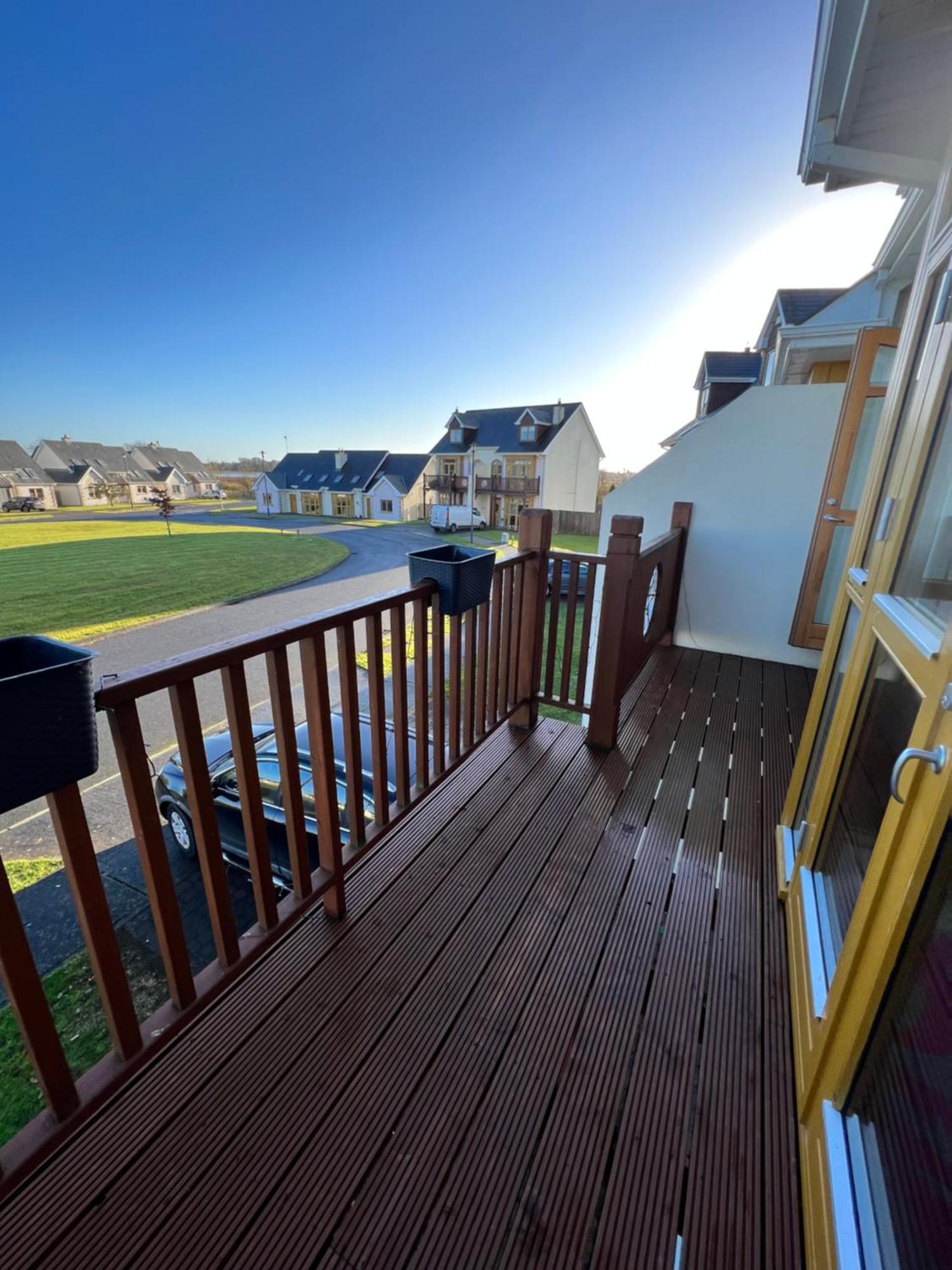 Shannonside - Stylish 5 Bed Marina Home & 40Ft Mooring Termonbarry Exterior photo
